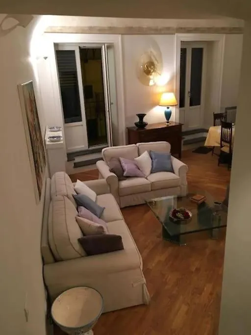 House Melody Apartment Palermo 0*,